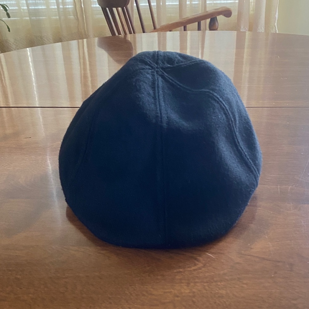Black Scaly Cap Size S/M Excellent Used Condition worn one time